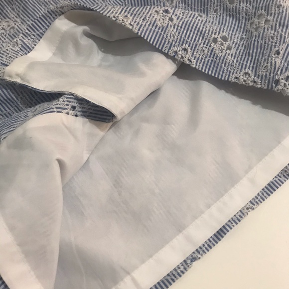 ANN TAYLOR SZ 8 lined lace cutout pencil skirt - Picture 6 of 7